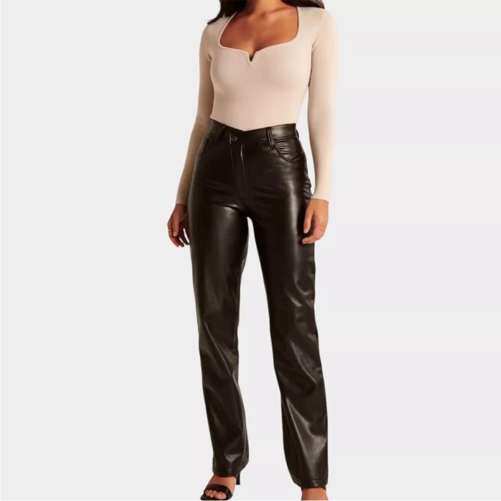 High-Rise Vegan Leather Straight Leg Pants in Black